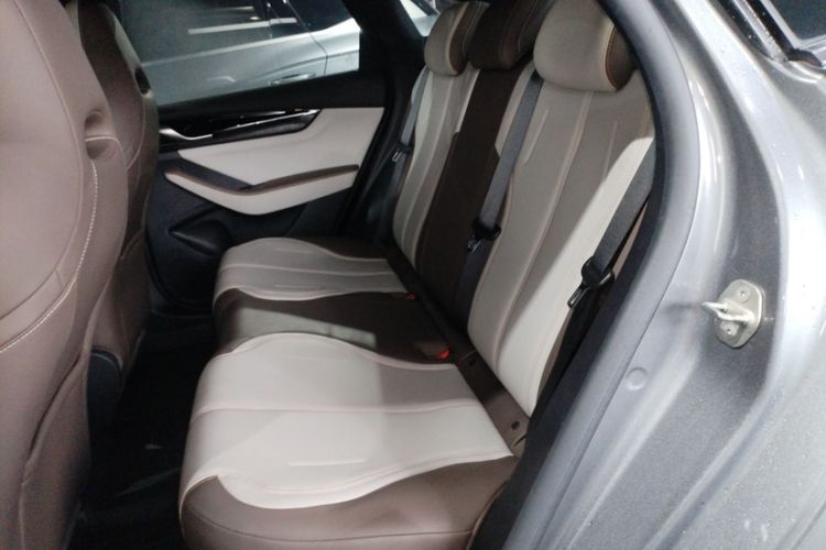 Used BYD Qin PLUS 2024 HONOR Edition DM-i 55KM Leading Model Interior 3