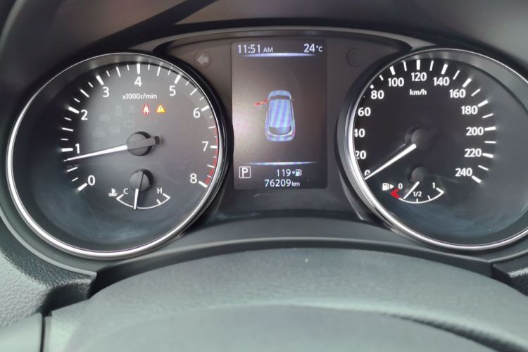 Used Nissan Qashqai 2019 2.0L CVT Smart Enjoyment Version Odometer Close Up