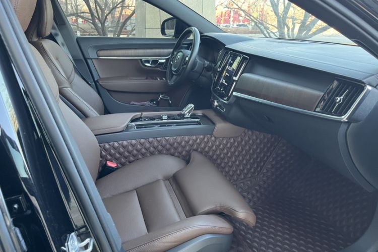 Used Volvo S90 2021 B5 Zhiyuan Luxury Edition
