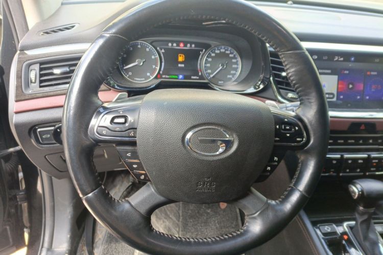 Used GAC Trumpchi GS8 2017 320T Two-Wheel Drive Luxury Smart Connectivity Version (7 Seats)