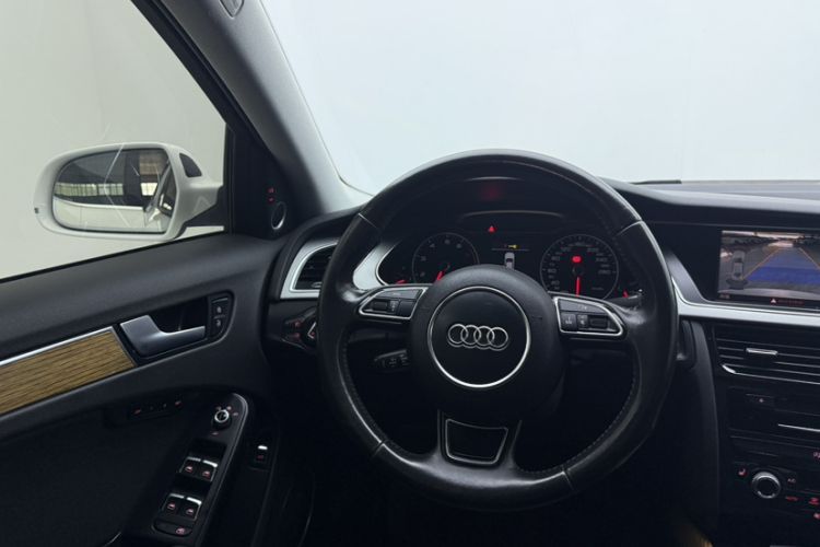 Used Audi A4L 2015 35 TFSI Automatic Luxury Edition Interior 2