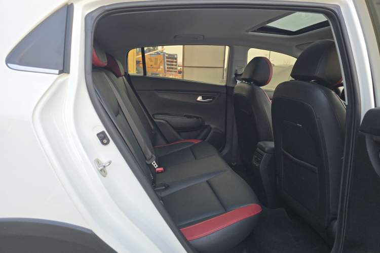 Used Kia KX Cross 2018 1.6L Automatic Dynamic Sunroof Version
