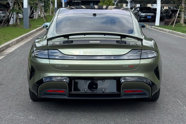 Used Xiaomi Auto SU7 2024 Four-Wheel Drive Ultra-Long Range Advanced Intelligent Driving Max Edition
