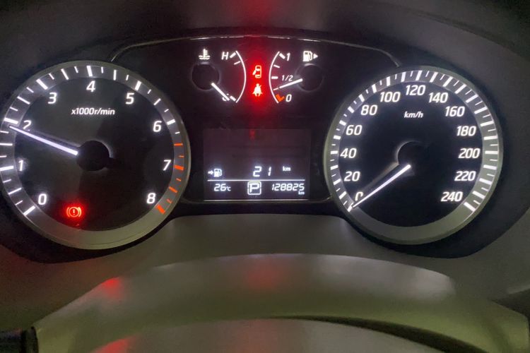 Used Nissan Sylphy 2012 1.8XL CVT Luxury Edition Odometer Close Up