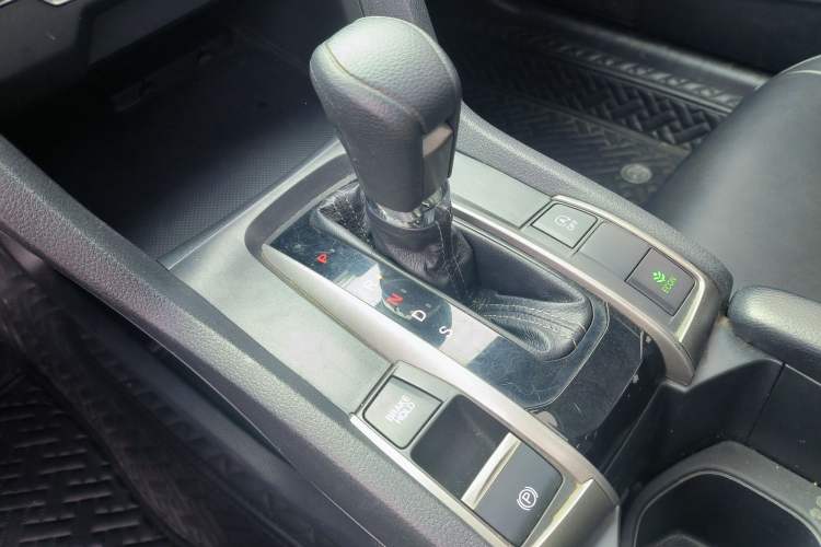 Used Honda Civic 2021 HATCHBACK 220TURBO CVT Trendy Cool Edition