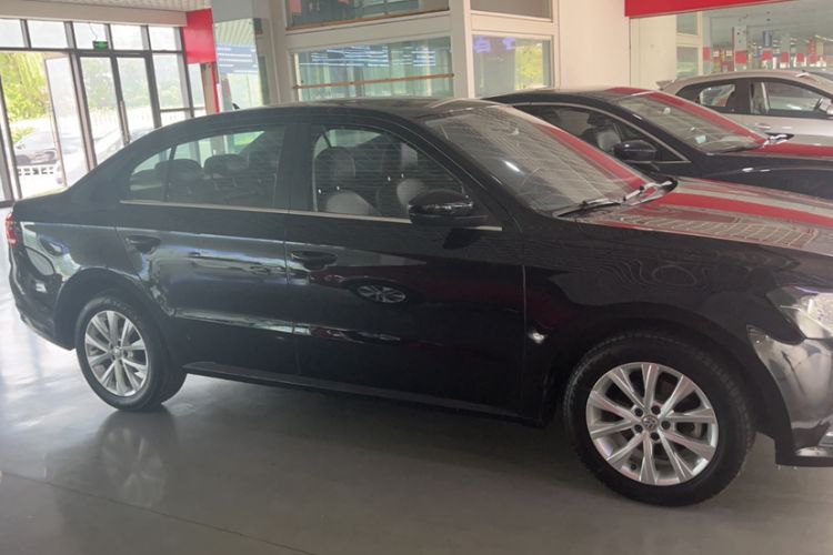 Used Volkswagen Lavida 2015 1.6L Automatic Comfort Edition