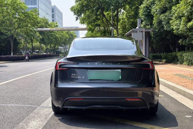Used Tesla Model 3 2025 Rear-Wheel-Drive Version