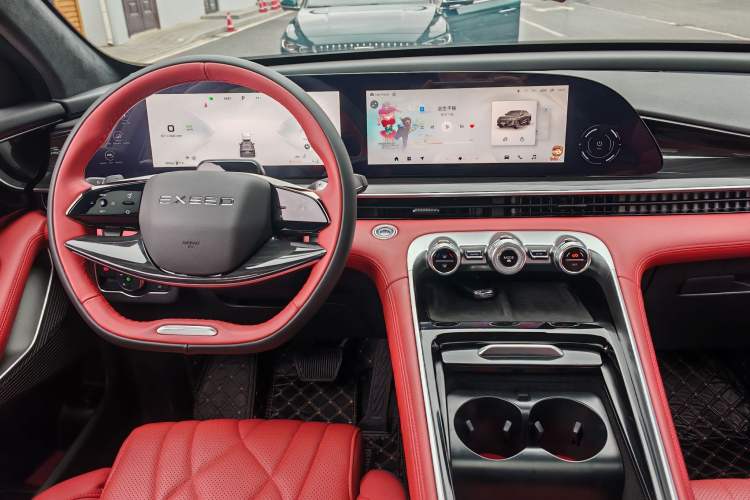 Used EXEED Stellar 2025 400T Exploration Edition