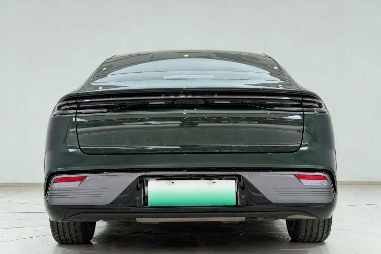 Used Geely Galaxy 8 2025 130km EM-P Starship Edition
