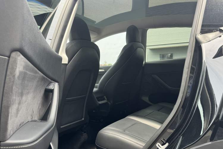 Used Tesla Model Y 2021 Standard Range Rear-Wheel Drive Version