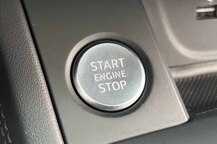 Used Audi A4L 2022 40 TFSI Luxury Dynamic Model