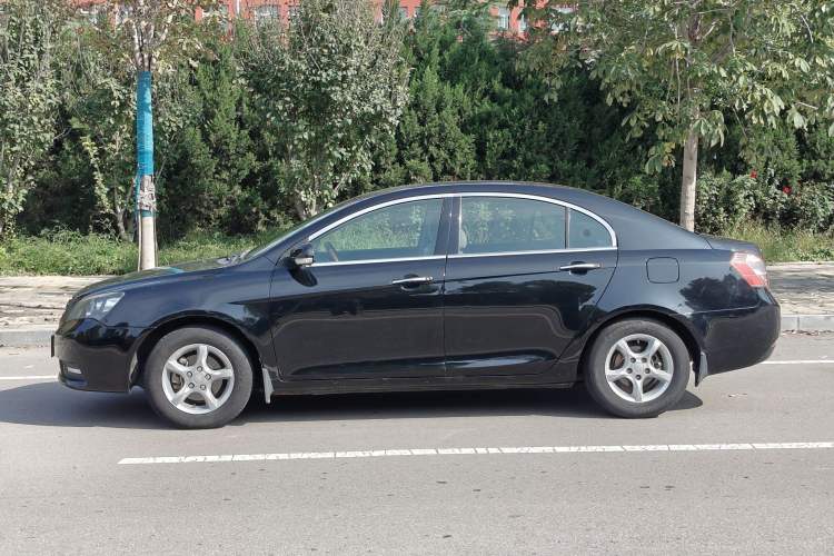 Used Geely Auto Classic Emgrand 2013 Sedan 1.5L Manual Entry-Level Model
