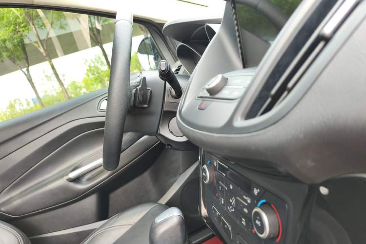 Used Ford Kuga 2017 EcoBoost 180 Two-Wheel-Drive Luxury Wing Edition