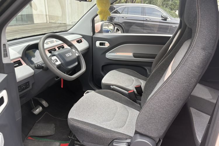 Used Chery QQ Ice Cream 2022 120km Conical Shape Lithium Iron Phosphate
