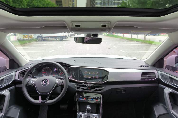 Used Volkswagen Tayron 2020 330TSI Two-Wheel Drive Luxury Smart Connectivity Version