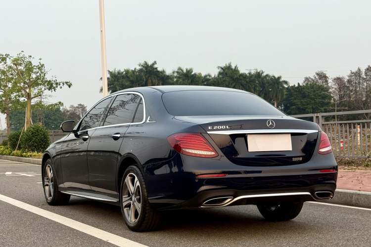 Used Mercedes-Benz E-Class 2016 E 200 L Sport Edition
