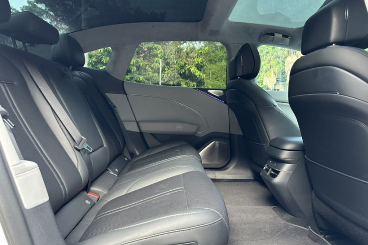 Used Zeekr 007 2025 Rear-Drive Intelligent Driving Version 75 kWh Interior 7