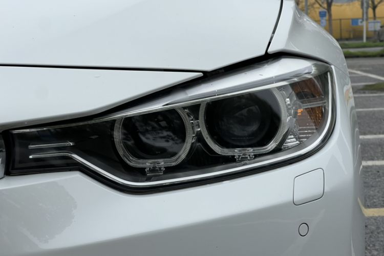 Used BMW 3 Series 2015 320i Fashion Model