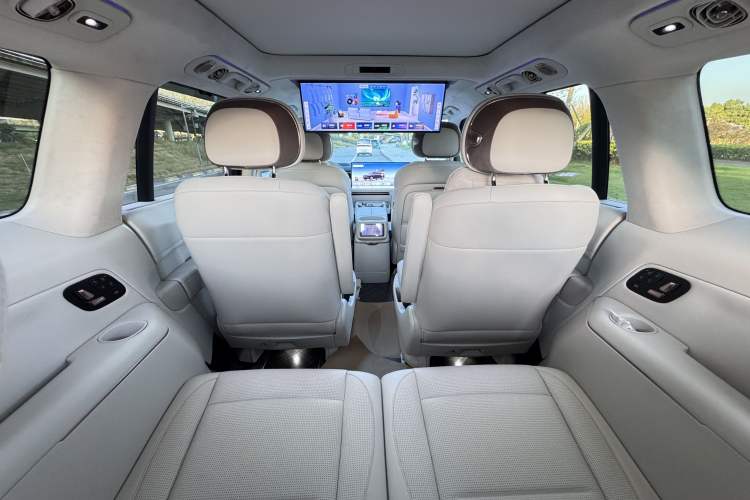 Used Lynk & Co 900 2025 1.5T Ultra
