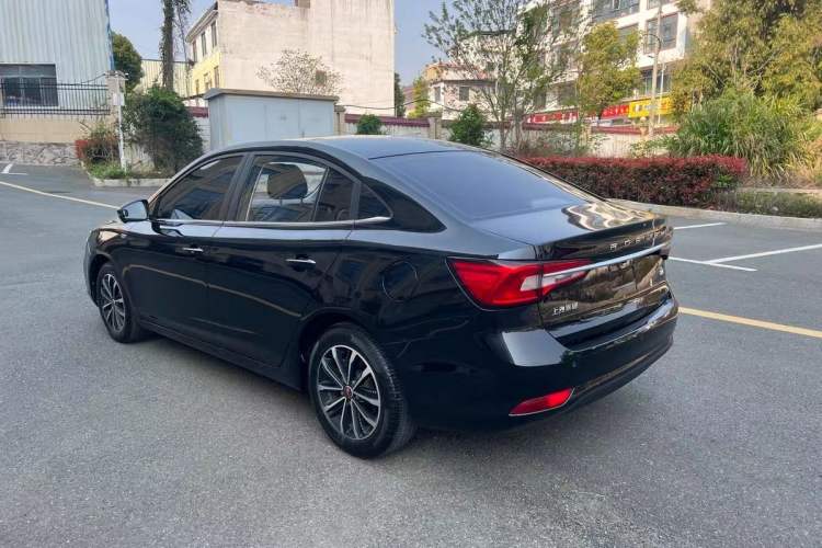 Used Roewe i5 2020 1.5L Automatic 4G Connect Luxury Flagship Edition
