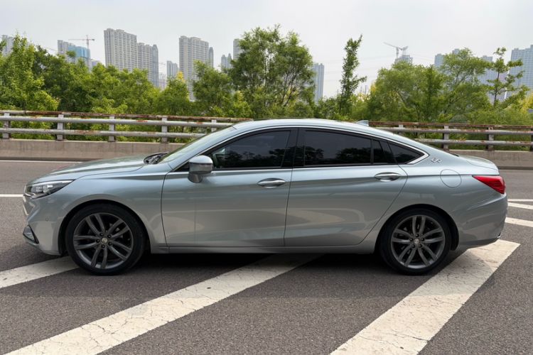 Used Hongqi H5 2018 30TD Smart Connective Dynamic 60th Anniversary Edition
