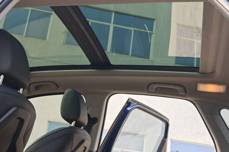 Used BMW 2 Series Active Tourer 2016 218i Sports Design Package Interior 5