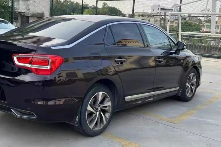 Used DS 5LS 2014 1.6T Luxury Edition THP200
