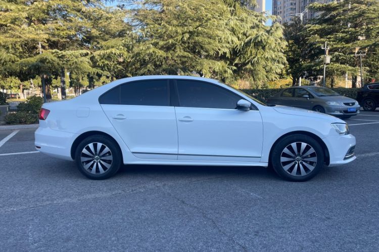 Used Volkswagen Sagitar 2017 180TSI Automatic Luxury Edition