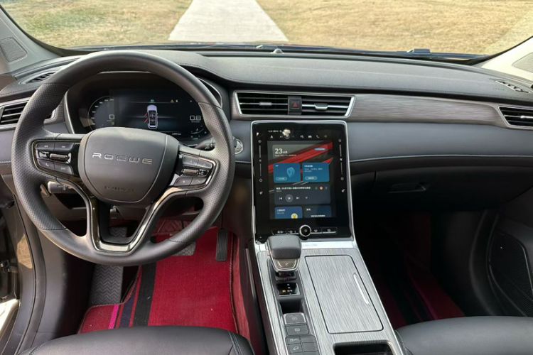 Used Roewe RX5 2023 PLUS 330TGI Automatic Trendsetting Smart Edition Exterior 4