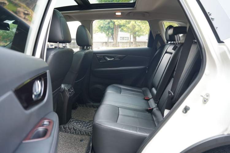 Used Nissan X-Trail 2020 2.0L XL ITS CVT 2WD SmartConnect Comfort Edition Interior 6