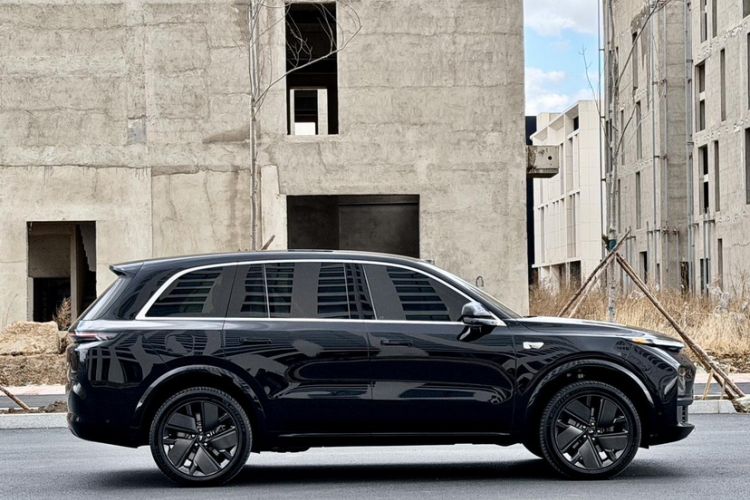 Used Li Auto L8 2025 Pro Smart Refresh Edition Exterior 3