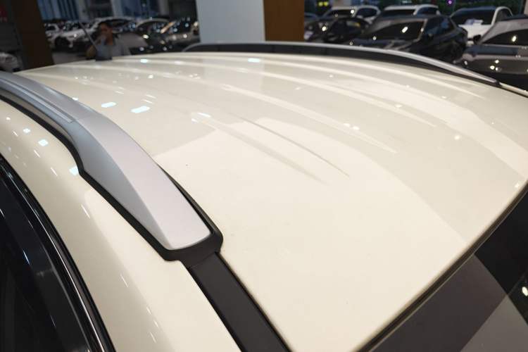 Used BYD Yuan 2016 1.5L Automatic Haoya Model Roof