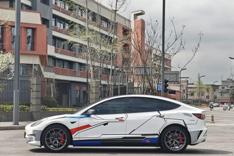 Used Tesla Model 3 2022 Performance High-Performance All-Wheel-Drive Version
