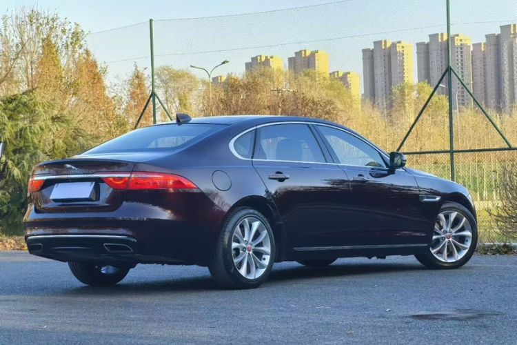 Used Jaguar XFL 2019 XFL 2.0T 250 PS Two-Wheel-Drive Luxury Edition
