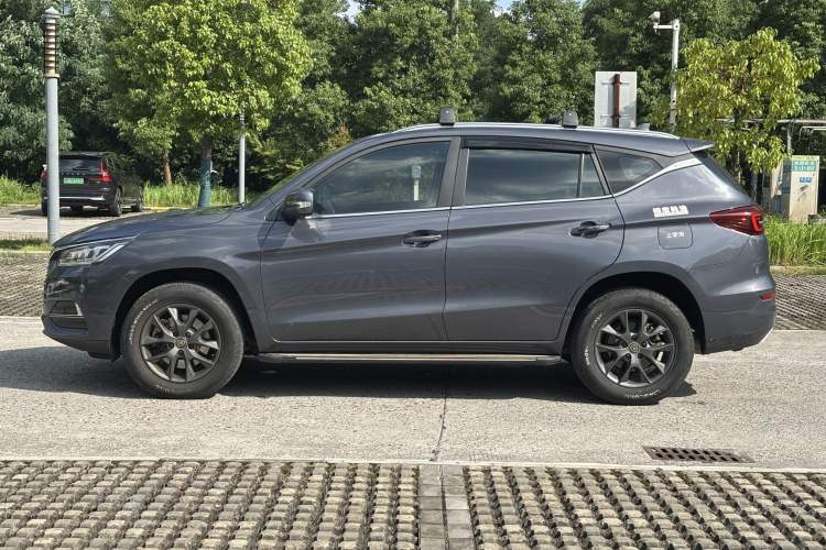 Used BYD Song 2021 Classic Edition 1.5T Automatic Elite Model
