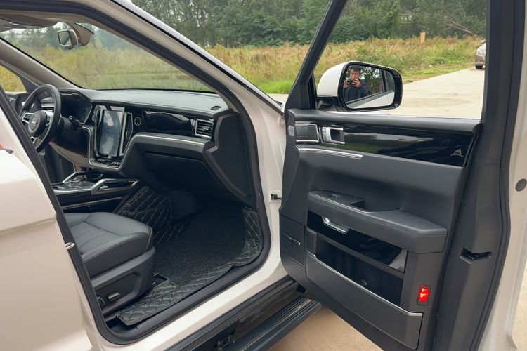 Used Zotye T700 2017 1.8T Dual-Clutch Prestige Model