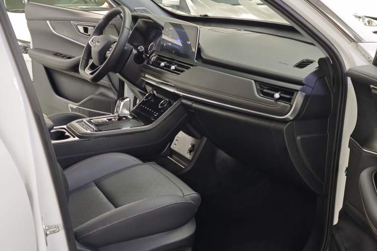 Used Chery Tiggo 8 2024 1.5 TCI Automatic New Dynamic Edition 5 Seats