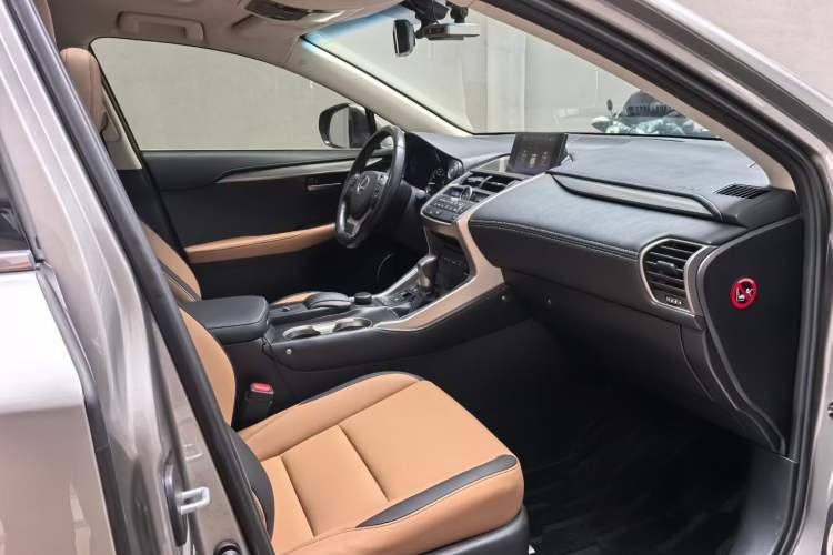 Used Lexus NX 2015 200 All-Wheel Drive Fēngshàng Edition Interior 4