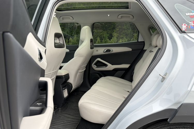 Used BYD Yuan UP 2024 401KM Beyond Edition Interior 2