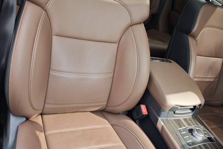 Used Haval H9 2017 2.0T Gasoline 4x4 Premium 5-Seater
