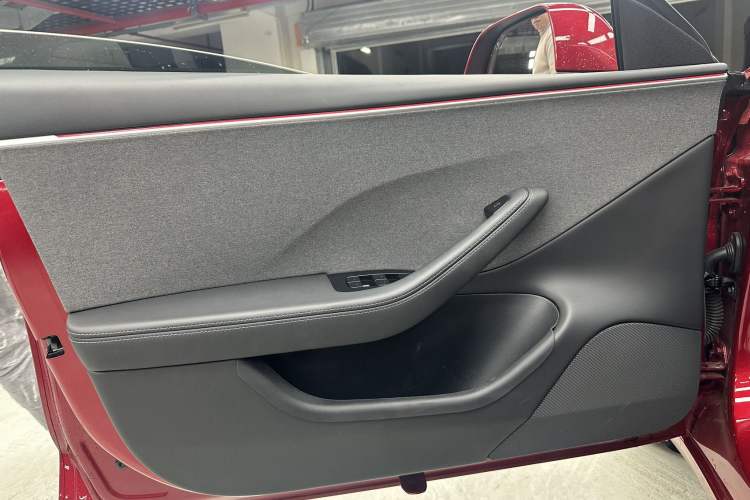 Used Tesla Model 3 2023 Rear-Wheel-Drive Version
