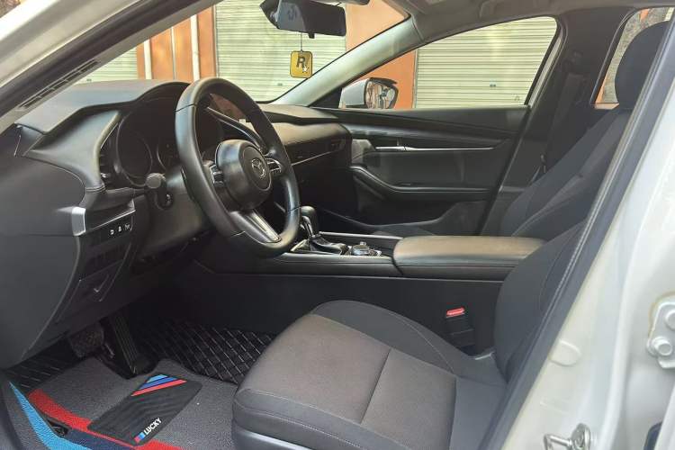 Used Mazda 3 Axela 2023 2.0L Automatic ZhiXuan Edition Left Front Seat