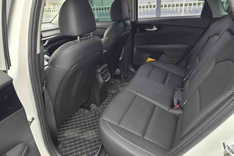 Used Kia K3 2021 Revised 1.5L CVT Fashion Edition Interior 2