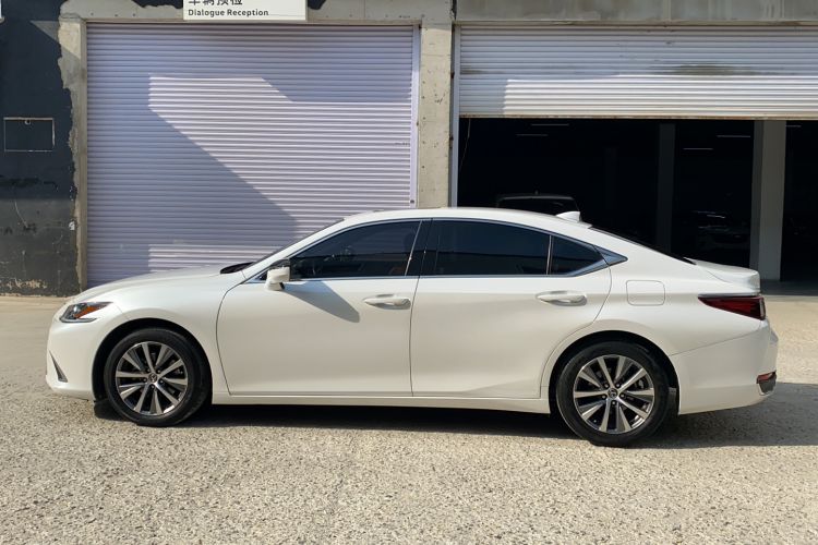 Used Lexus ES 2018 200 Excellence Edition China V Standard Exterior 8