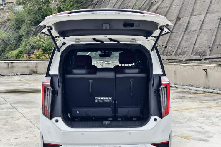 Used GAC Trumpchi M8 2023 Zongshi Series Dual-Motor Supreme Edition