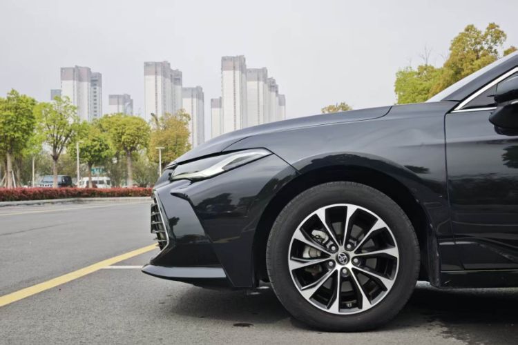 Used Toyota Avalon 2023 2.0L Premium Edition Exterior 9