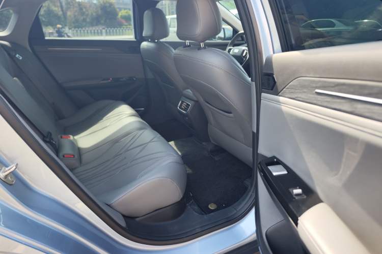 Used Geely Galaxy L6 2025 EM-i 140km Explorer+ Edition
