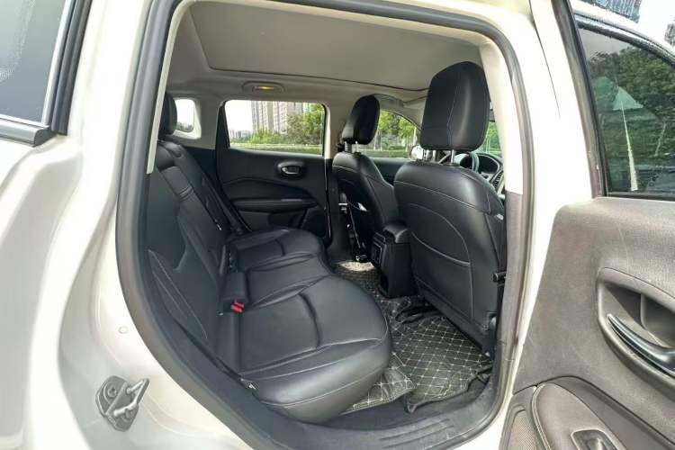 Used Jeep Compass 2017 200T Automatic Family Edition