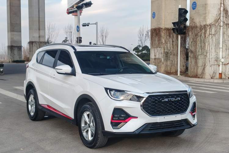 Used JETOUR X70 2023 1.5T Manual Overdrive Version 5 Seats Exterior 3