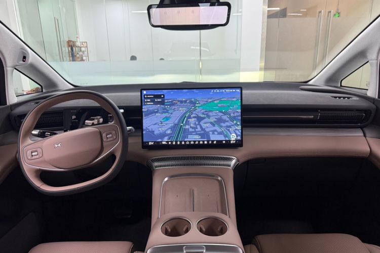 Used XPeng X9 2025 740 Ultra-Long Range Max
